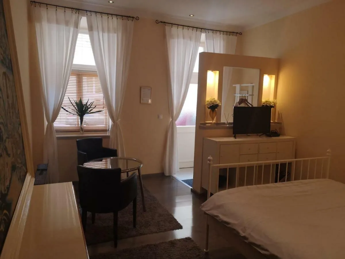 St Martin Apartment Вена