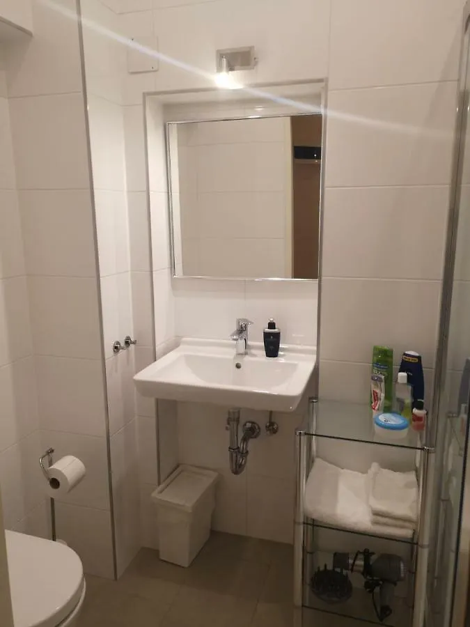 St Martin Apartment Вена